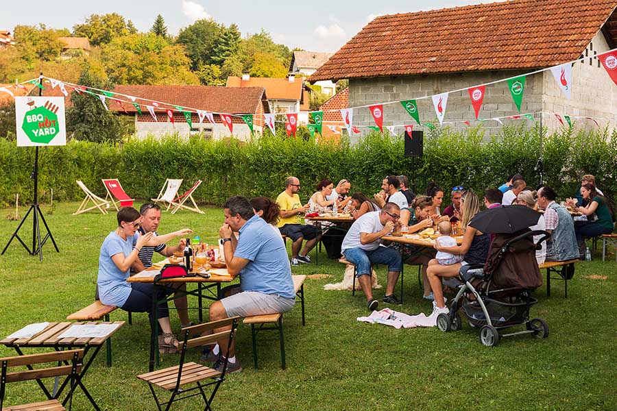 BBQ Hot Yard premium catering 5