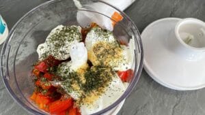 Salata od lignji s kvinojom i mangom - recept 5