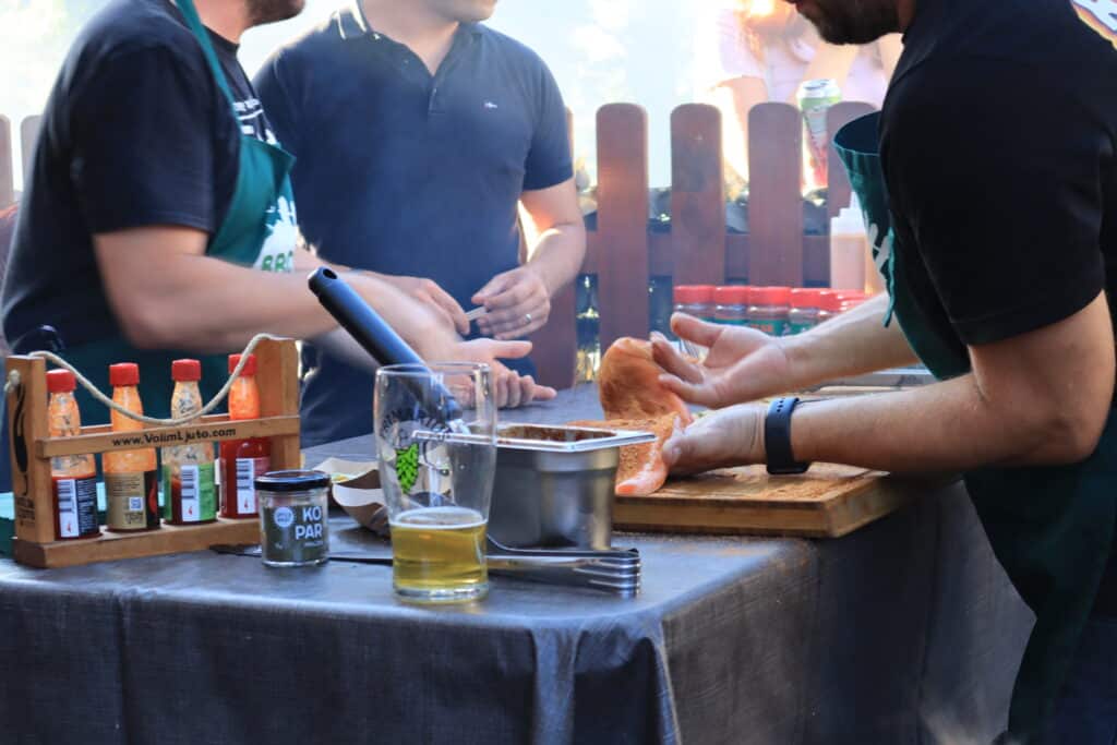 BBQ Hot Yard 19