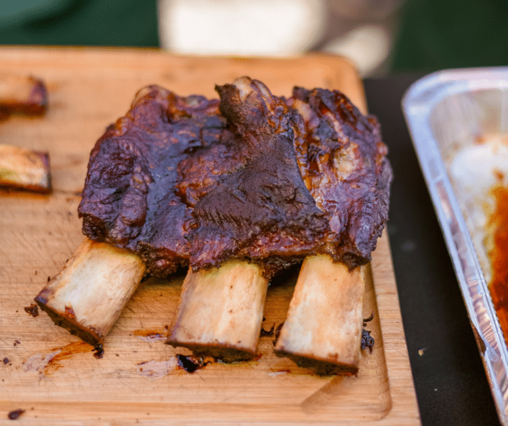 The Art of Ribs - Juneća vs. Svinjska Rebra (vrste rezova) - bbqhotyard.com