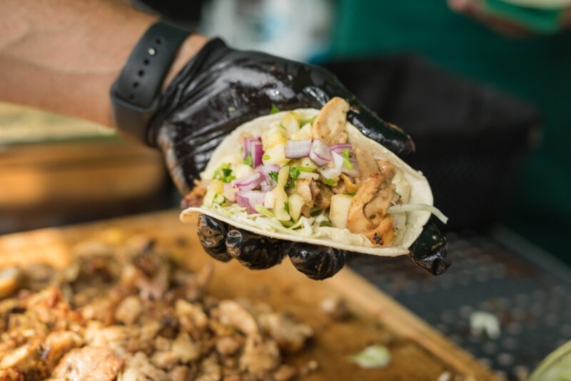 Jamaican Jerk Chicken Tacosi- recept - bbqhotyard.com