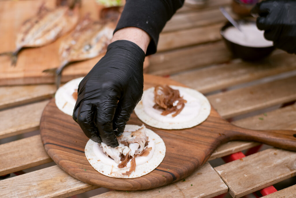 Tacosi s dimljenom plavom ribom - Powered by Traeger Grills® 23 tacosi s dimljenom ribom 11