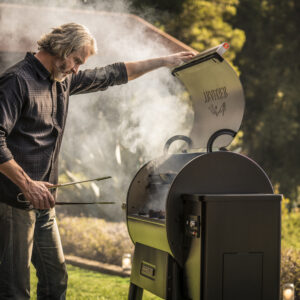 Traeger Ironwood Smoker 5 Traeger Ironwood Smoker 2